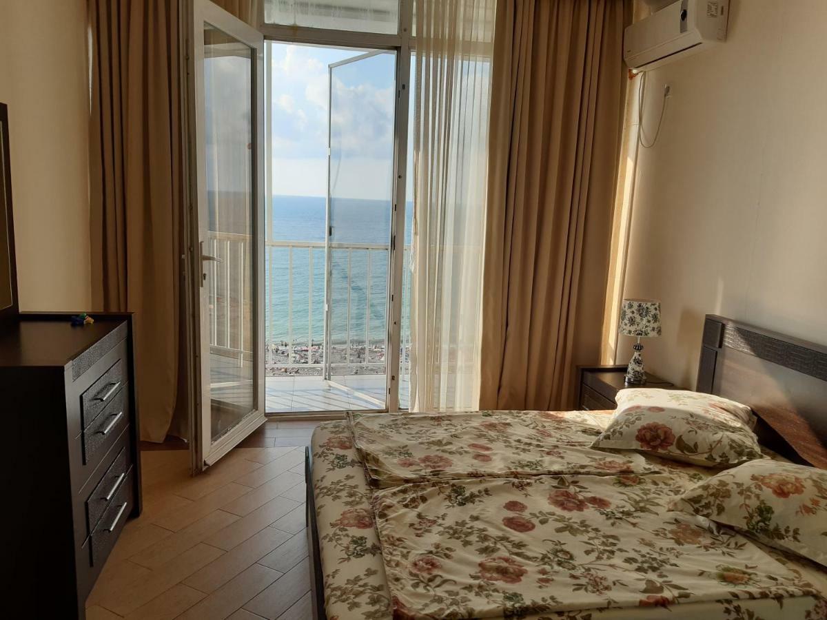 Apartament Beautiful House By The Sea Batumi Zewnętrze zdjęcie