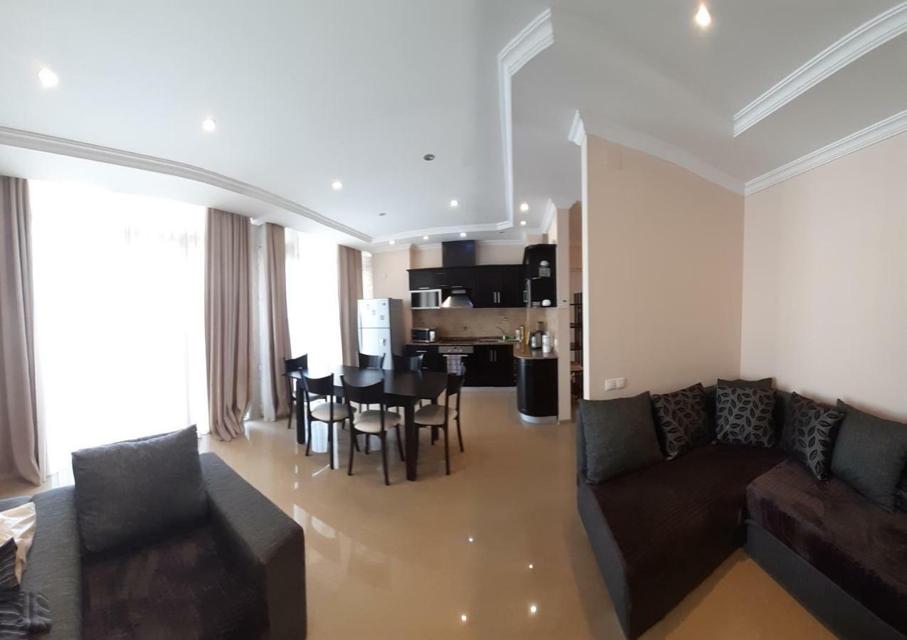 Apartament Beautiful House By The Sea Batumi Zewnętrze zdjęcie