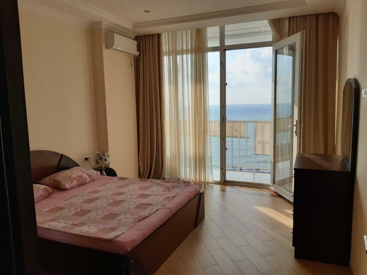 Apartament Beautiful House By The Sea Batumi Zewnętrze zdjęcie